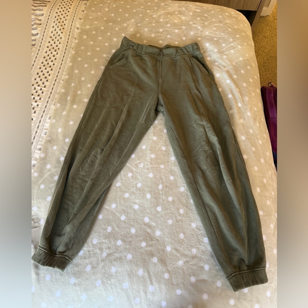 Lululemon Green Joggers